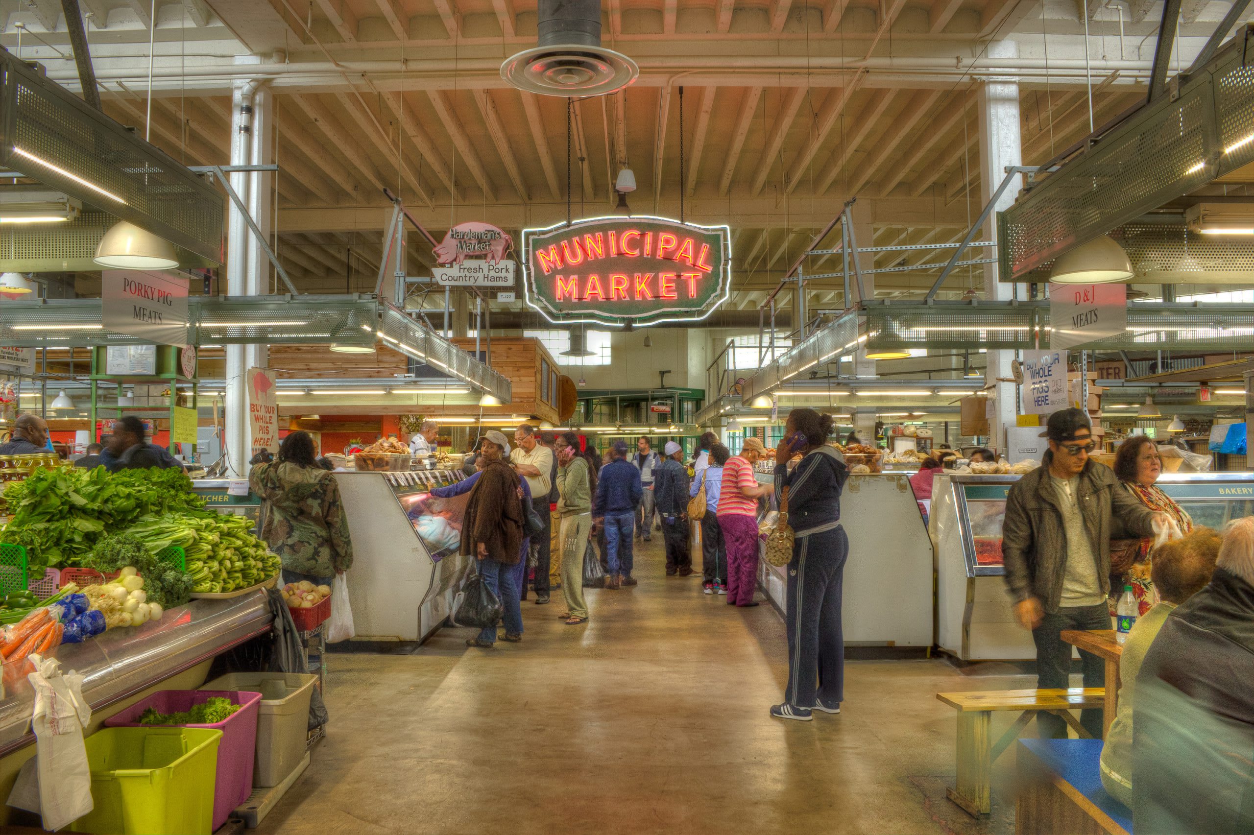 Farmers Markets 5 Municipal Market in Sweet Auburn Curb Market